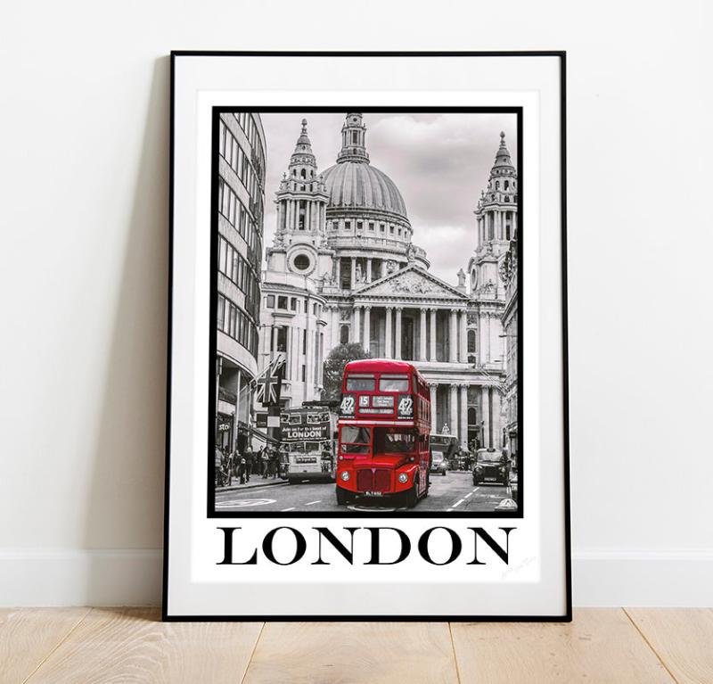 London Frame Mockup